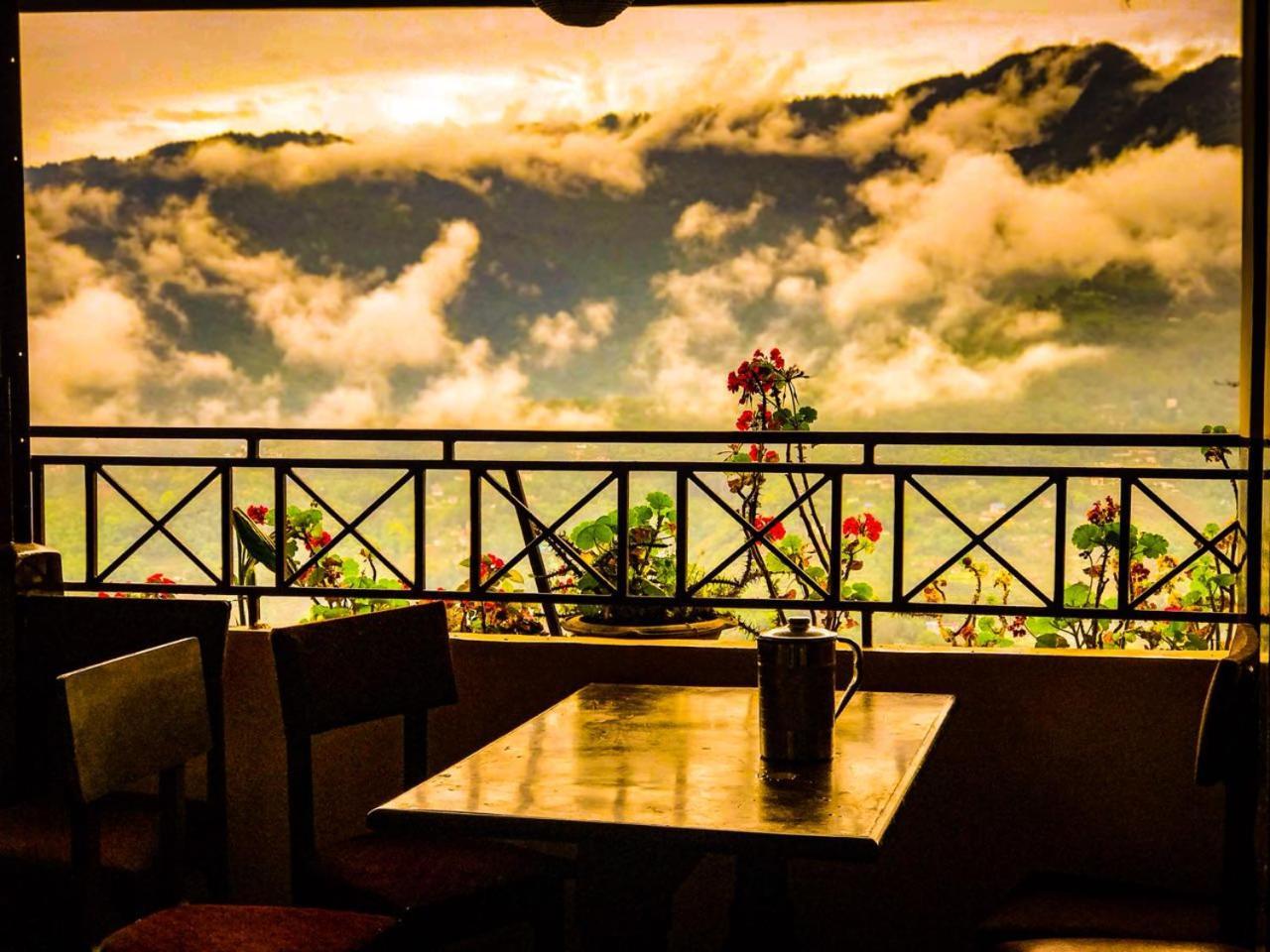 Hotel Shivalik Retreat Гангток Екстериор снимка